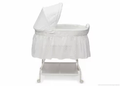 Delta Children Deluxe Sweet Beginnings Bassinet