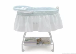 Delta Children Deluxe Sweet Beginnings Bassinet