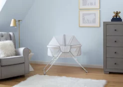 Delta Children Bassinets EZ Fold Ultra Compact Travel Bassinet