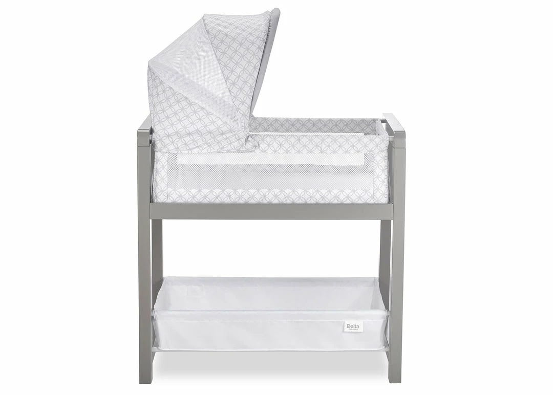 Delta Children Classic Deluxe Wood Bedside Bassinet Sleeper Bassinets 5 Delta Children Classic Deluxe Wood Bedside Bassinet Sleeper Bassinets