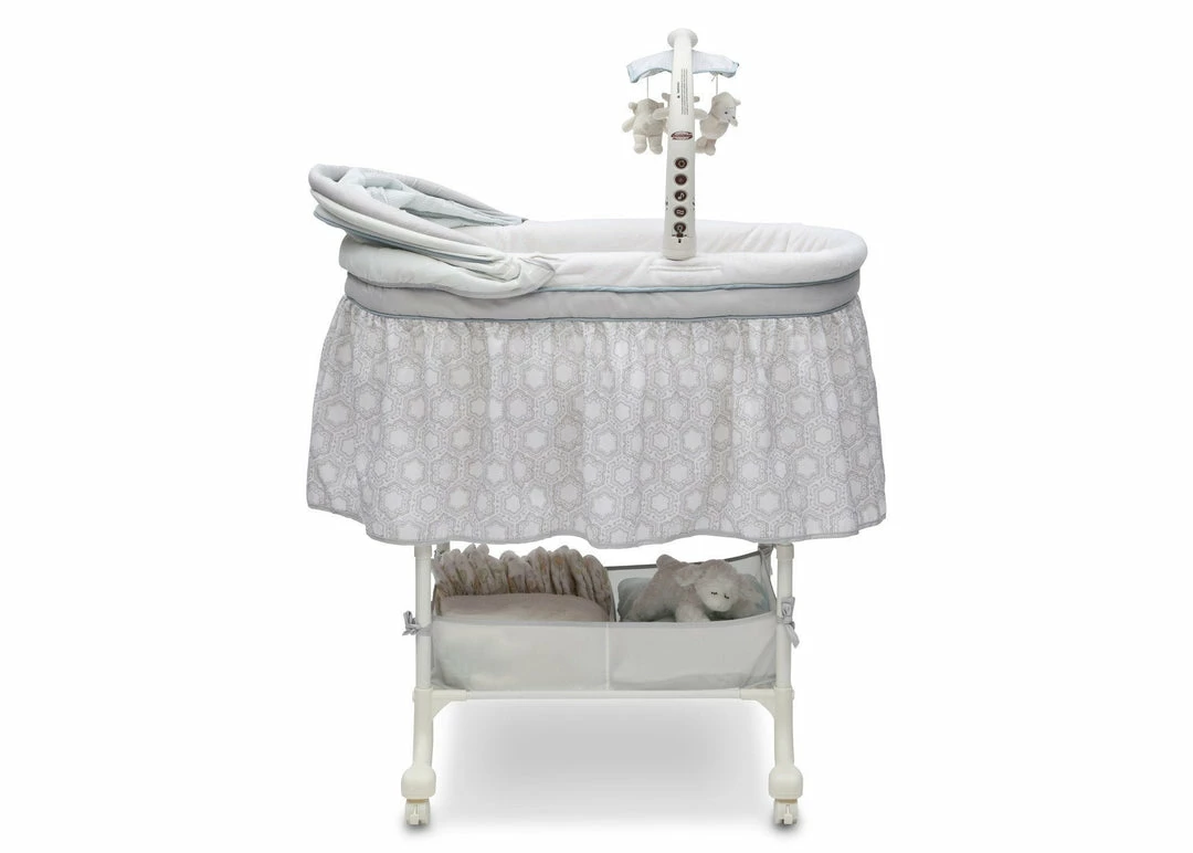 Bassinets Simmons Kids® Deluxe Gliding Bassinet 18 Bassinets Simmons Kids® Deluxe Gliding Bassinet
