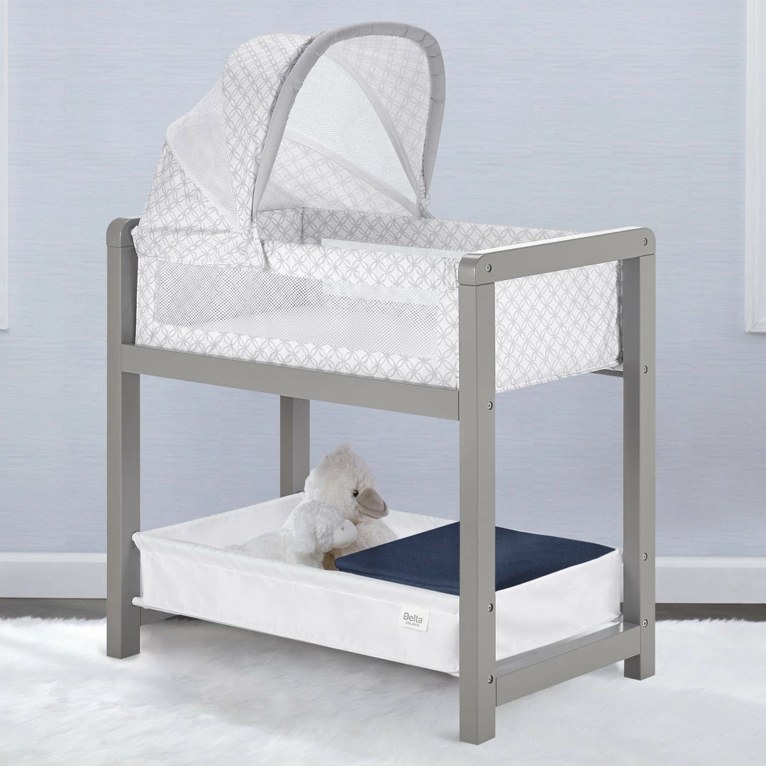 Delta Children Classic Deluxe Wood Bedside Bassinet Sleeper Bassinets 8 Delta Children Classic Deluxe Wood Bedside Bassinet Sleeper Bassinets