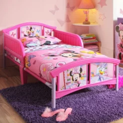 Delta Children Minnie Mouse Plastic Toddler Bed