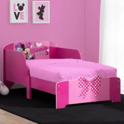 Delta Children Minnie Mouse Wood Toddler Bed