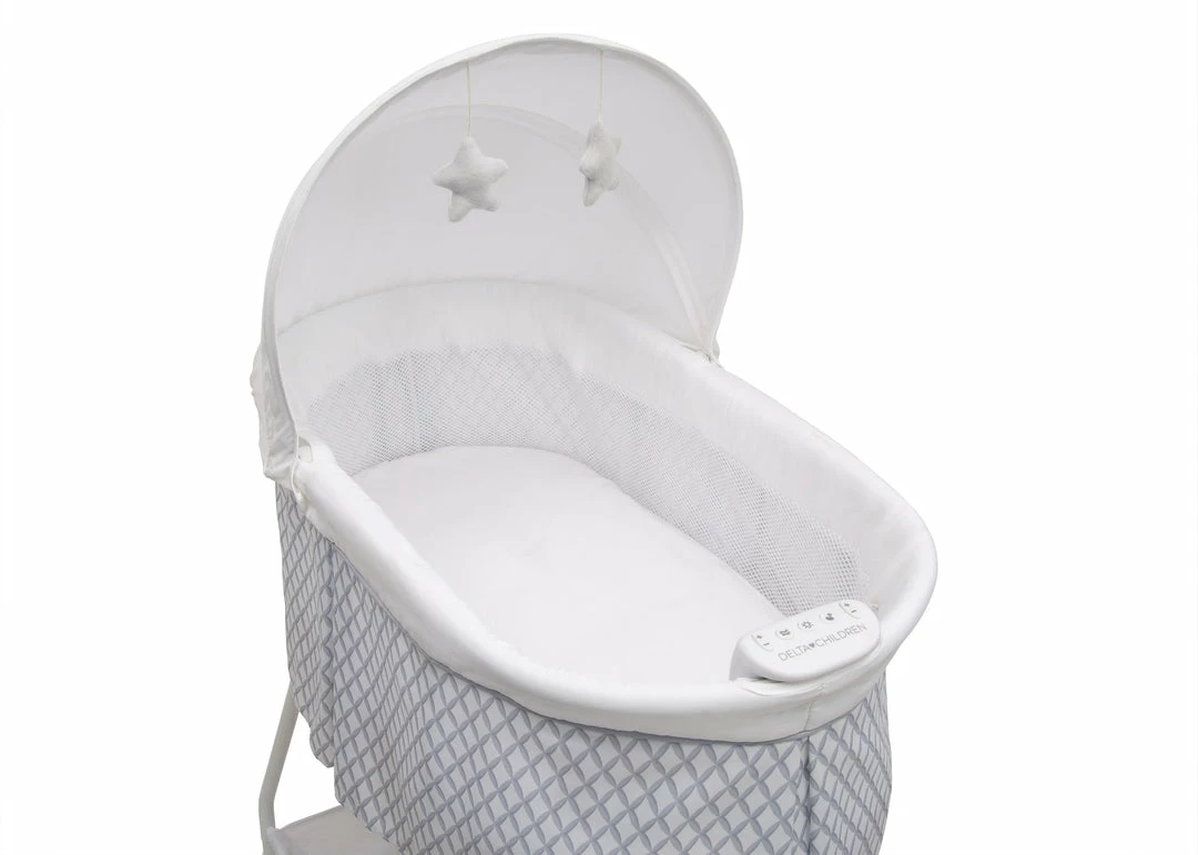 Delta Children Deluxe Soothing Dreams Bassinet 6 Delta Children Deluxe Soothing Dreams Bassinet