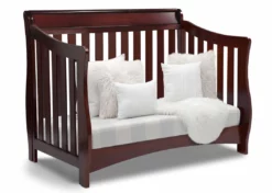Delta Children Bentley 'S' Series 4-in-1 Crib