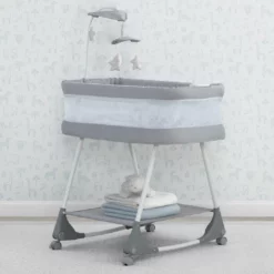 Simmons Kids Bassinets Shooting Star Rocking Bassinet With Air Flow Mesh